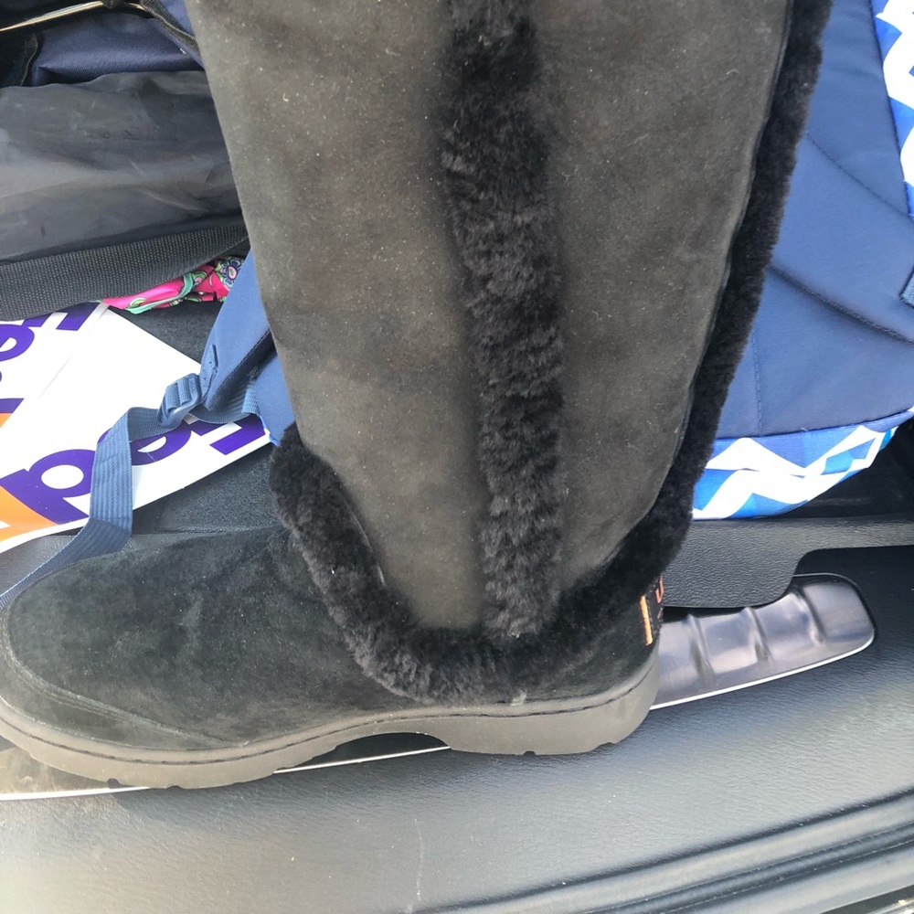 Used ugg boats mid calf